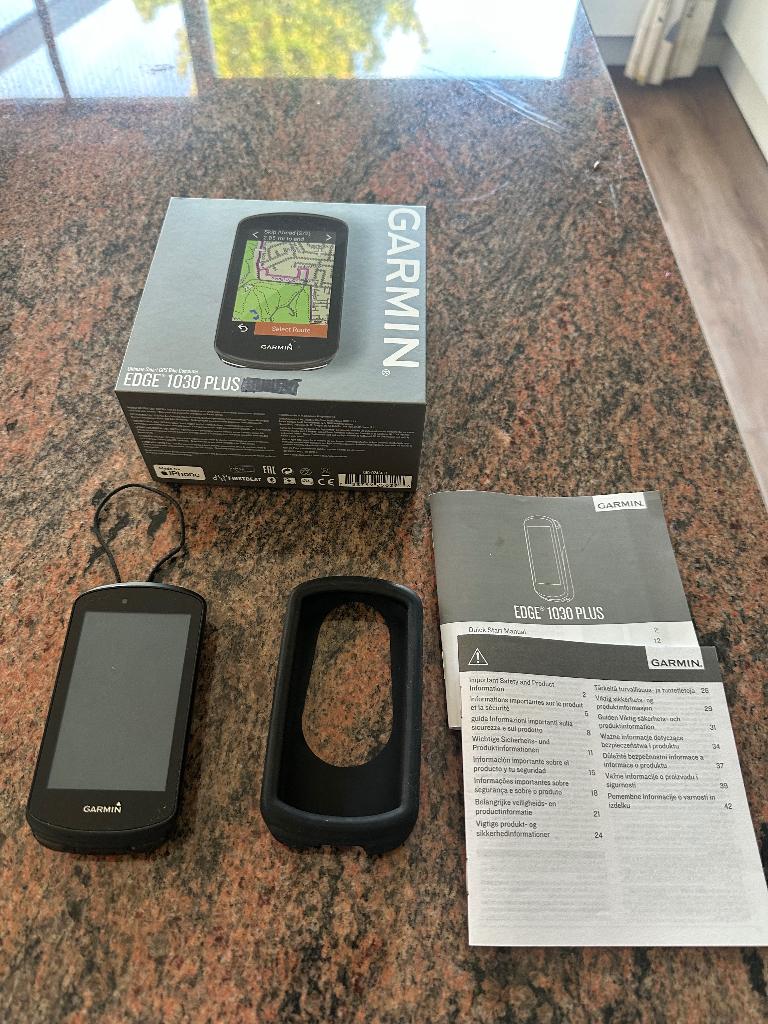 Garmin 1030 plus met houder, Fietsen en Brommers, Fietsaccessoires | Fietscomputers, Ophalen of Verzenden, Zo goed als nieuw