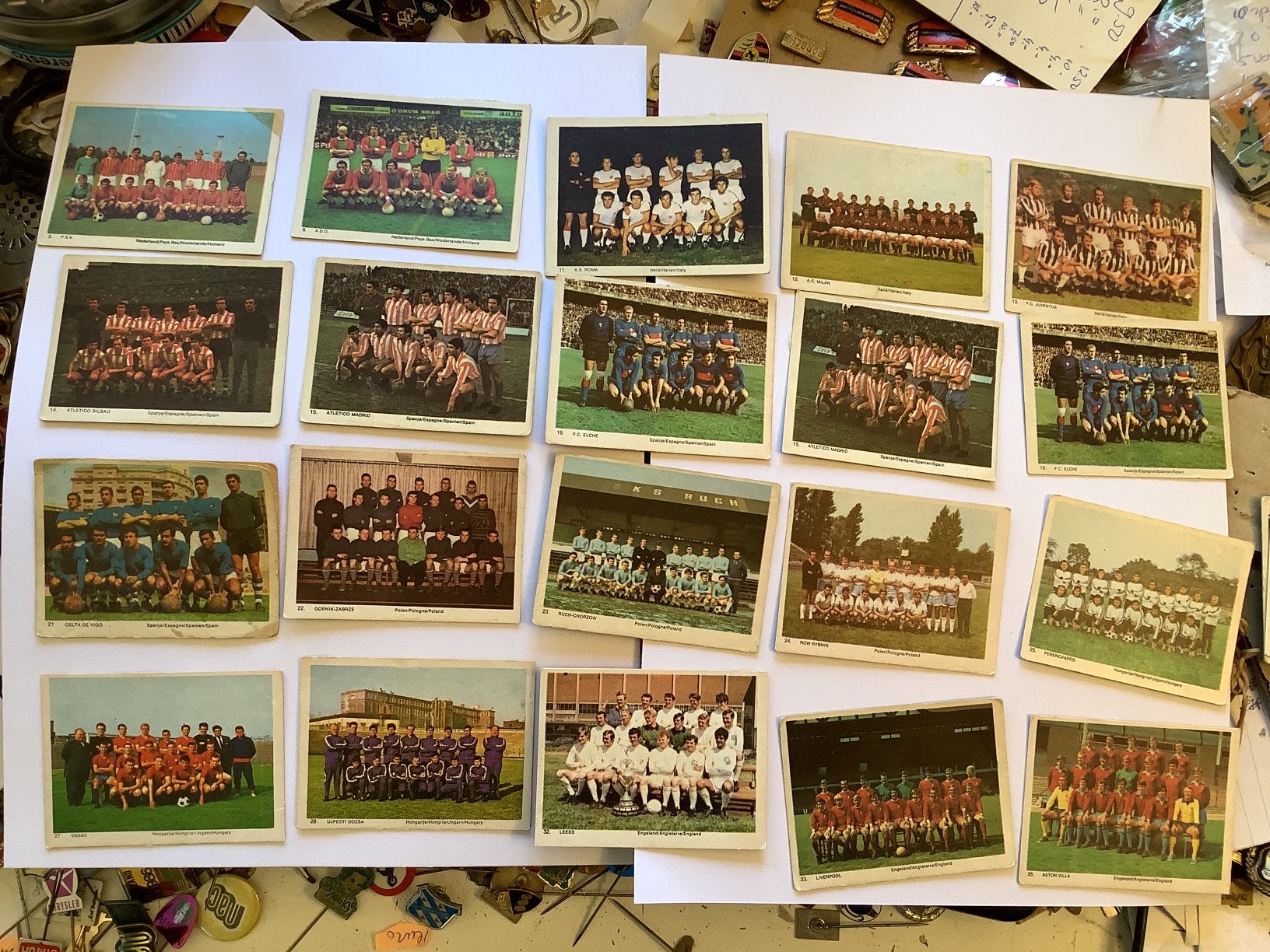 37 elftalplaatjes vietbal Monty Benficaposter, Ophalen of Verzenden, Buitenlandse clubs