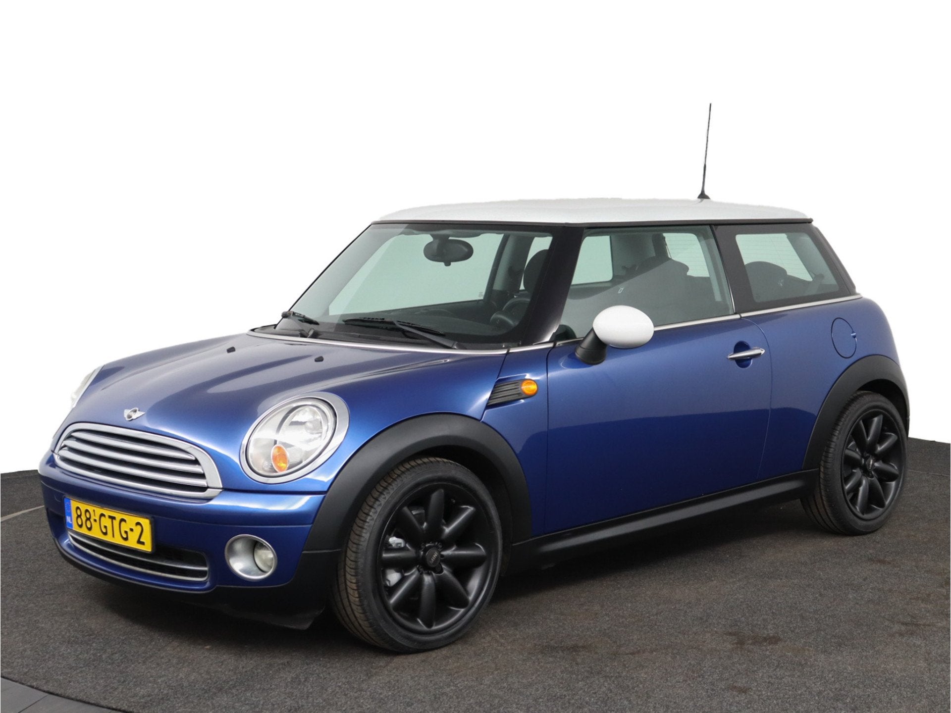 MINI Mini 1.6 Cooper | Org NL | NAP | (bj 2008), Auto's, Voorwielaandrijving, Gebruikt, 750 kg, 4 cilinders