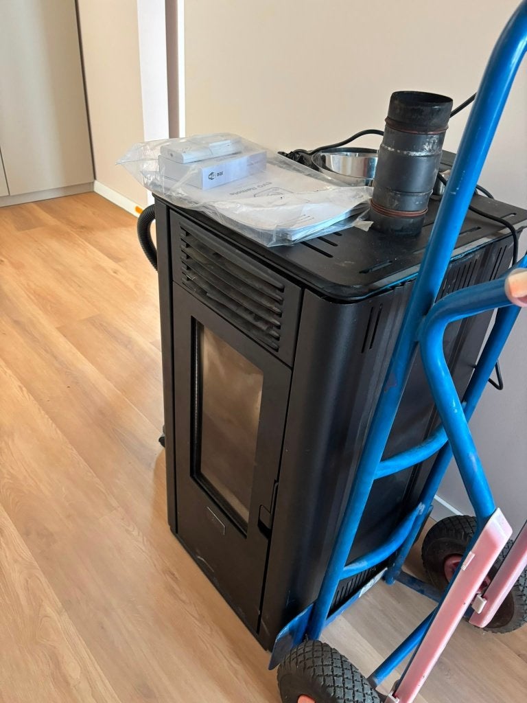 Complete pelletkachel Ulvik 8 – direct gebruiksklaar, Huis en Inrichting, Kachels, Ophalen, Gebruikt, Overige brandstoffen, Pelletkachel