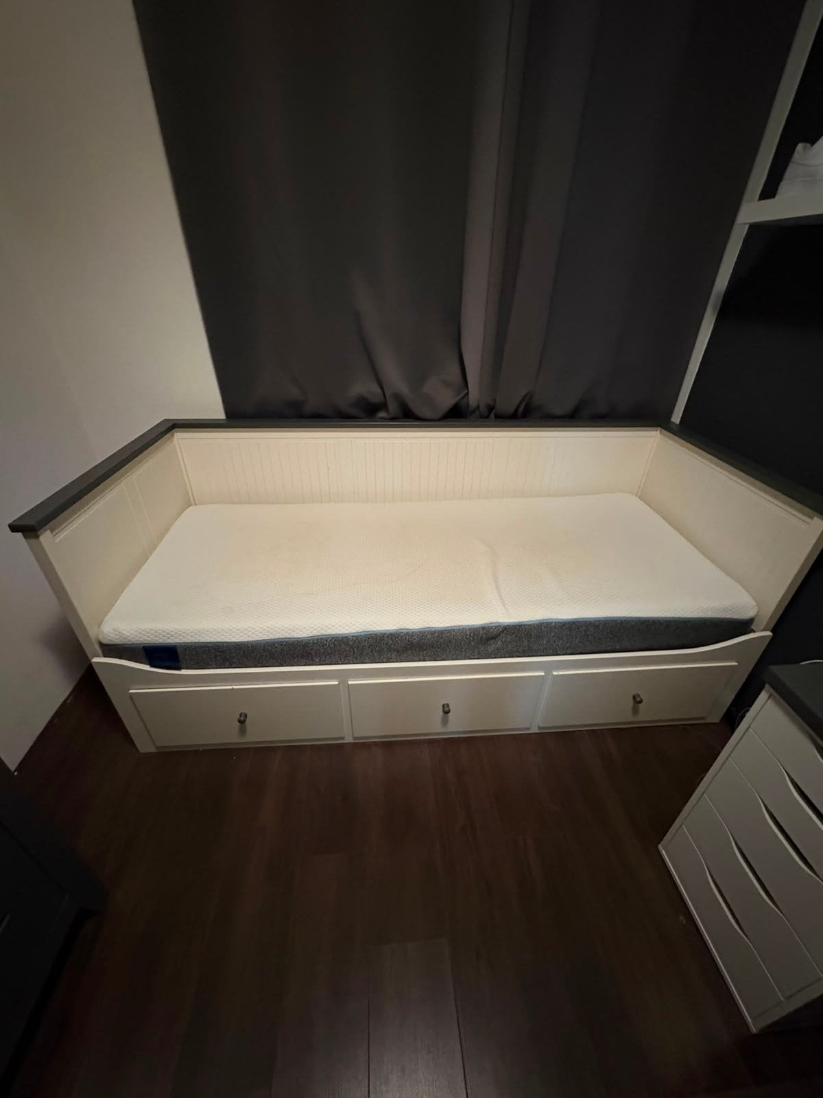 bed hemnes, Huis en Inrichting, Slaapkamer | Bedden, Ophalen, 90 cm, Eenpersoons, Wit