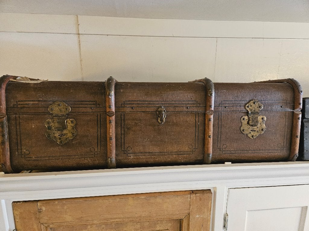Antieke hutkoffer/dekenkist, Ophalen