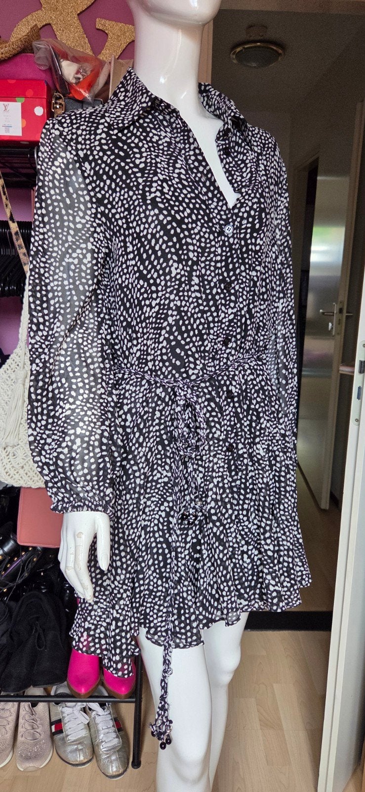 Zara Zwart/Witte Zomerjurk M/38, Maat 38/40 (M), Ophalen of Verzenden, Zo goed als nieuw, Knielengte