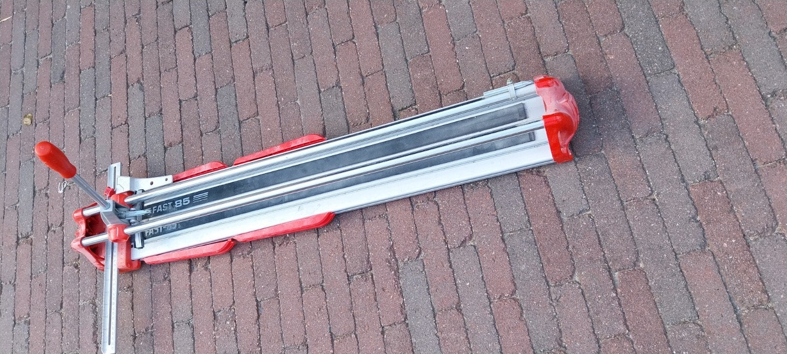 Rubi Fast 85 tegelsnijder z.g.a.n. incl. Opbergtas, Ophalen, Minder dan 20 cm, Zo goed als nieuw, Minder dan 5 m²