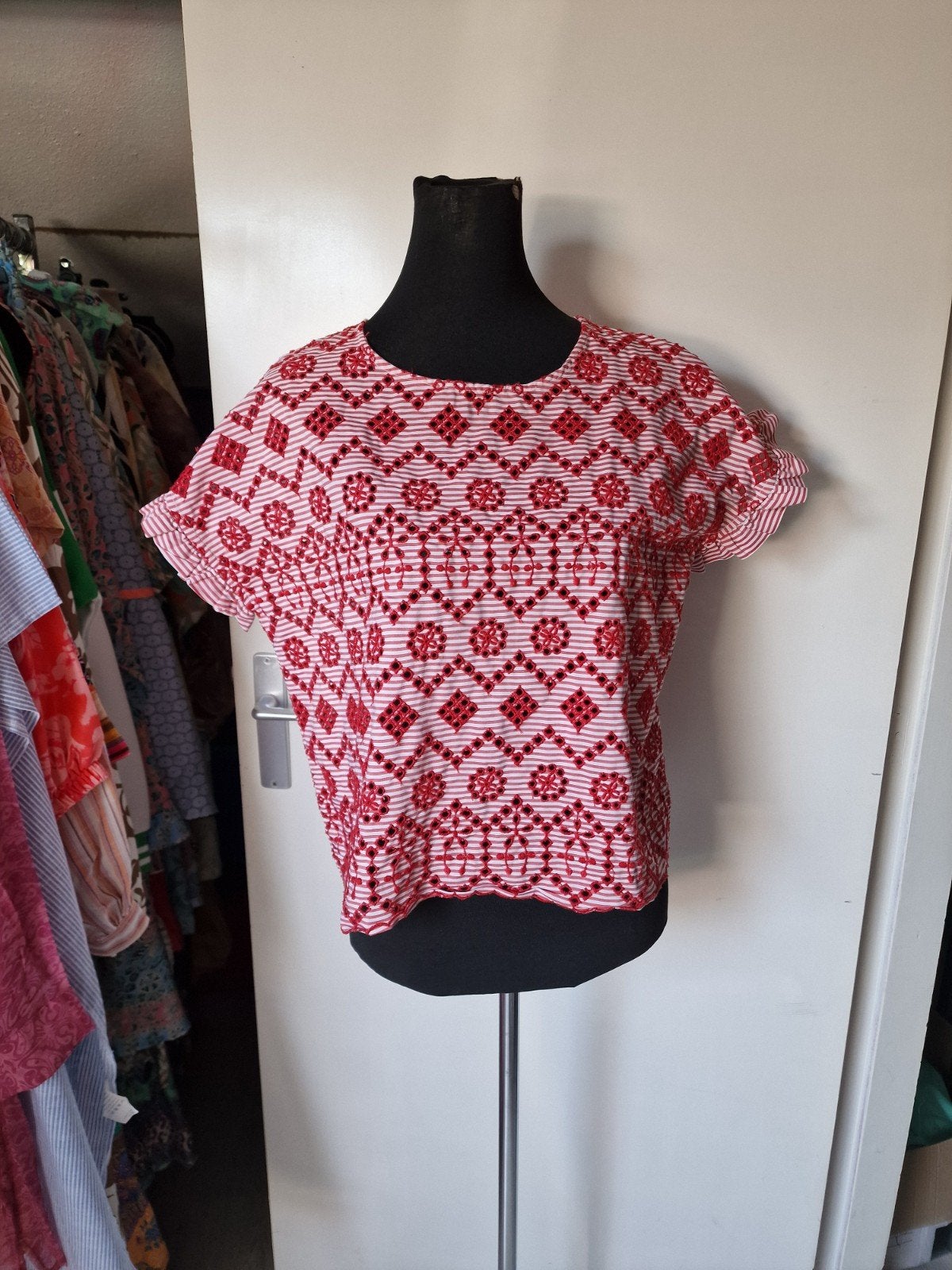Top zara maat l, Ophalen of Verzenden, Zo goed als nieuw, Maat 38/40 (M), Zonder mouw