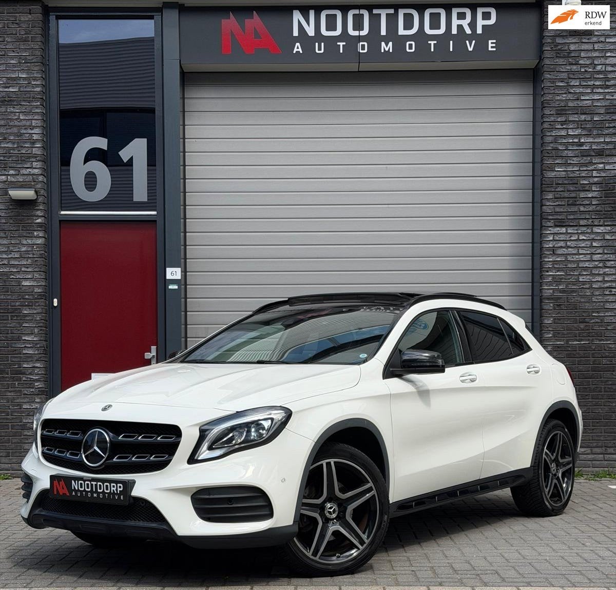Mercedes-Benz GLA-klasse 250 4Matic/AMG/PANO/MEMORY/KEYLESS/, Automaat, Gebruikt, Wit, Leder