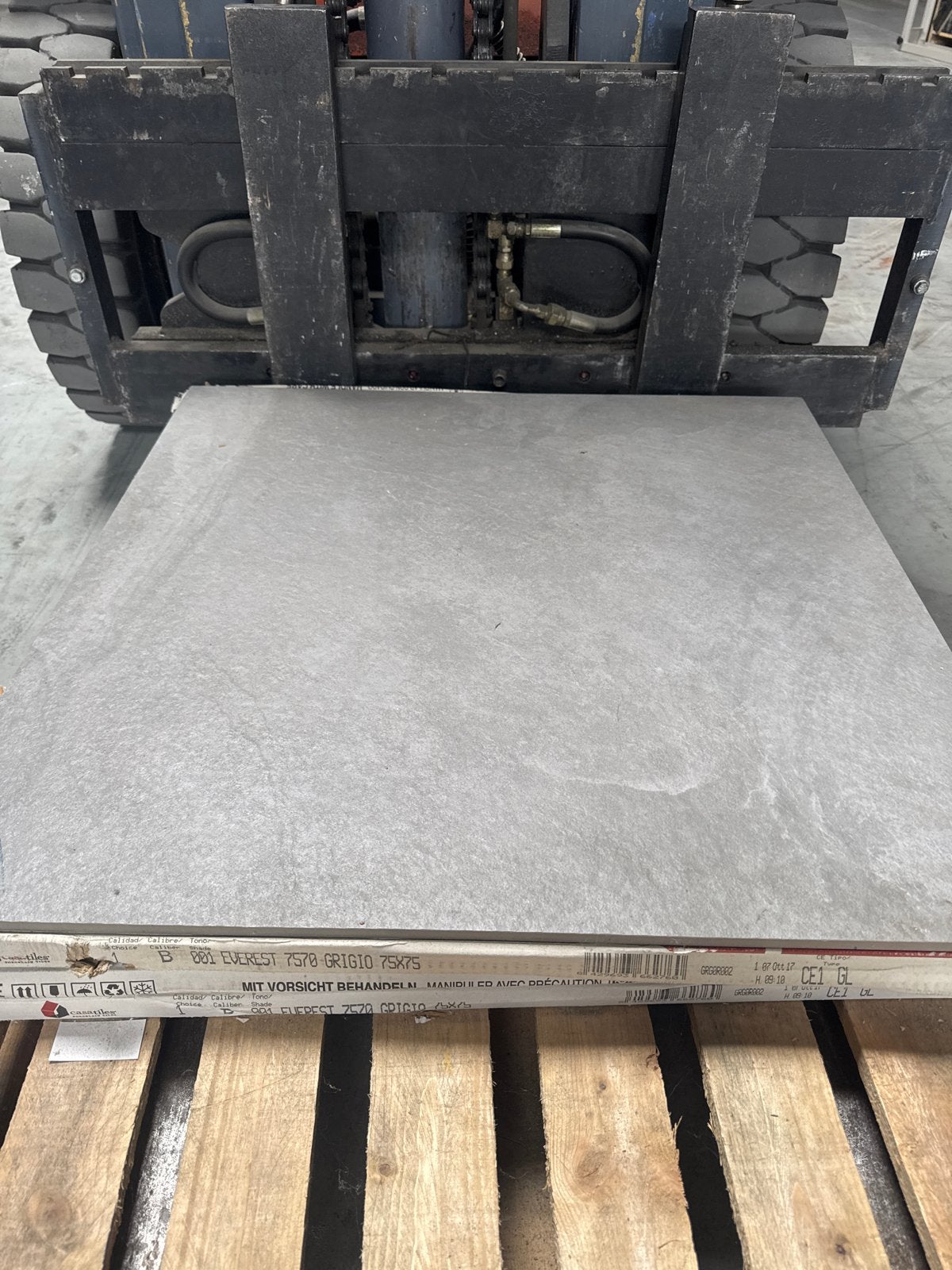 Casalgrande Padana Everest Grigio 75x75 tegels (3,9 m2), Doe-het-zelf en Verbouw, Ophalen, 60 cm of meer, Keramiek, Nieuw