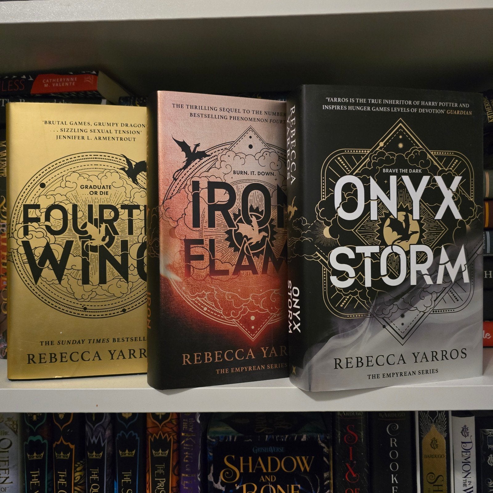 first release fourth wing trilogie, Boeken, Rebecca yarros
