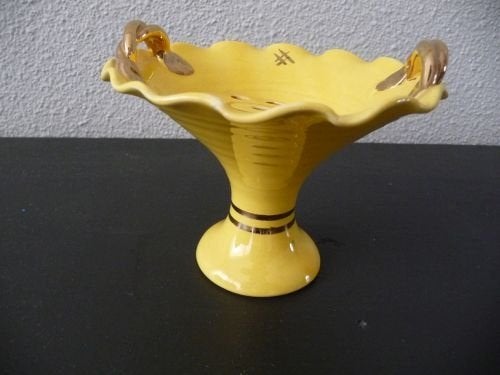 Vintage geel vaasje, Geel, Aardewerk of Porselein, Ophalen of Verzenden, Zo goed als nieuw