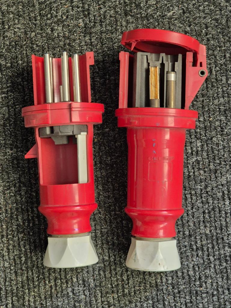 CEEform 63A 5P 400V Stekker en Koppeling, Ophalen of Verzenden, Gebruikt, Stekker