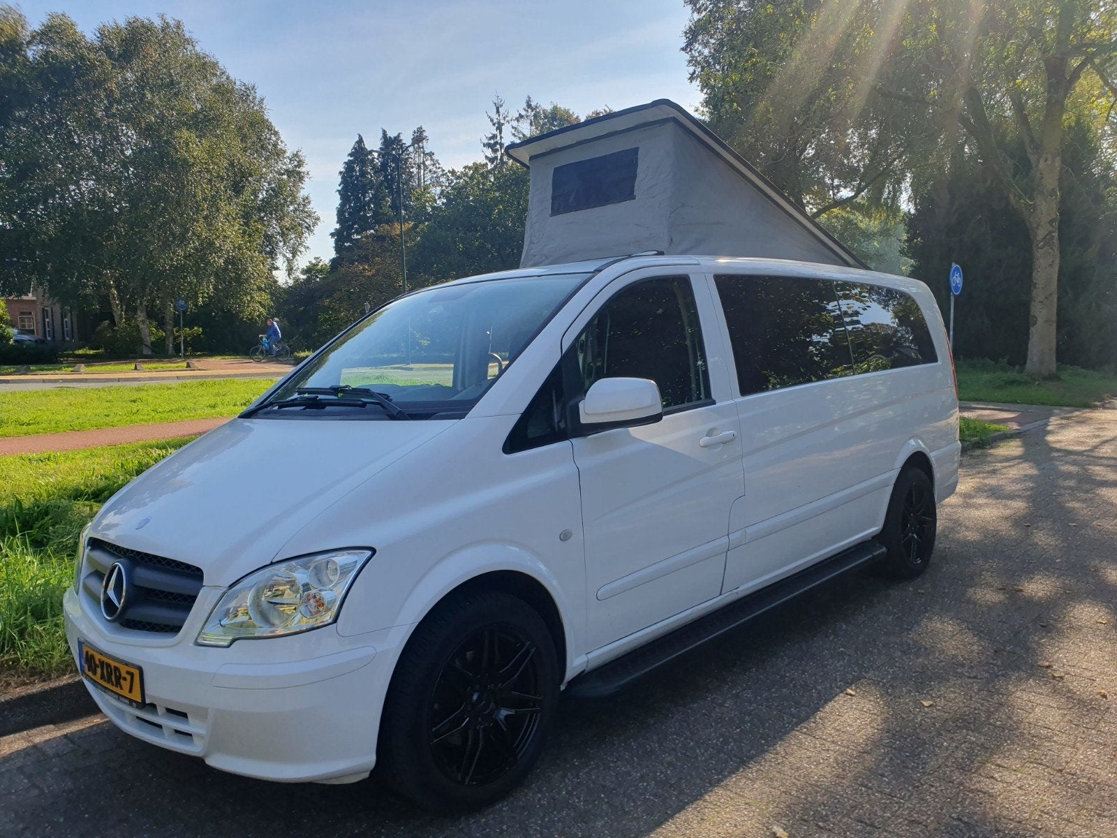 Mercedes Vito buscamper 2012 | Airco Cruisecontrol trekhaak, Caravans en Kamperen, Buscamper of Camperbus, Tot en met 2, Mercedes-Benz