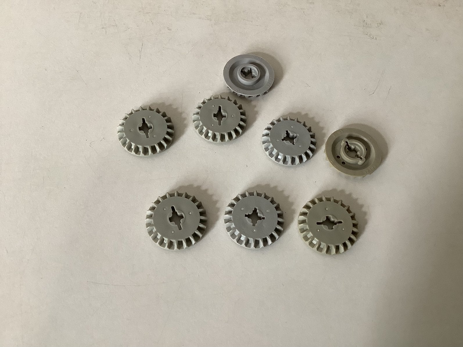Lego Technic Gear 20 Tooth Bevel licht grijs, Ophalen of Verzenden, Gebruikt, Losse stenen, Lego
