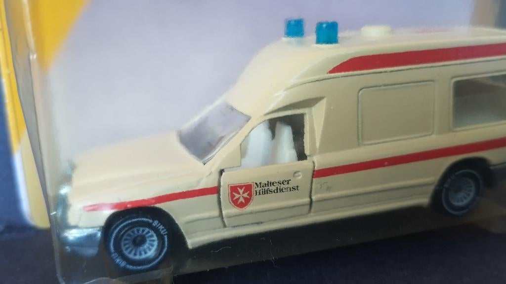 Mercedes Benz Binz Ambulance 260e Malteser Siku 1718 Pol, Auto, Verzenden, Nieuw, 5880 Lüdenscheid Germany