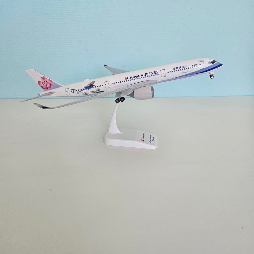 China Airlines Airbus A350-900 schaalmodel, Overige merken, 1:200 of kleiner, Ophalen of Verzenden, Zo goed als nieuw