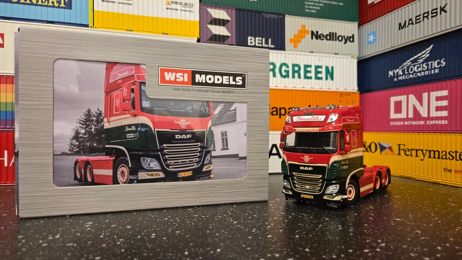 WSI Models DAF XF Super Space Cab Henrik Sørensen, Ophalen of Verzenden, Nieuw, Bus of Vrachtwagen