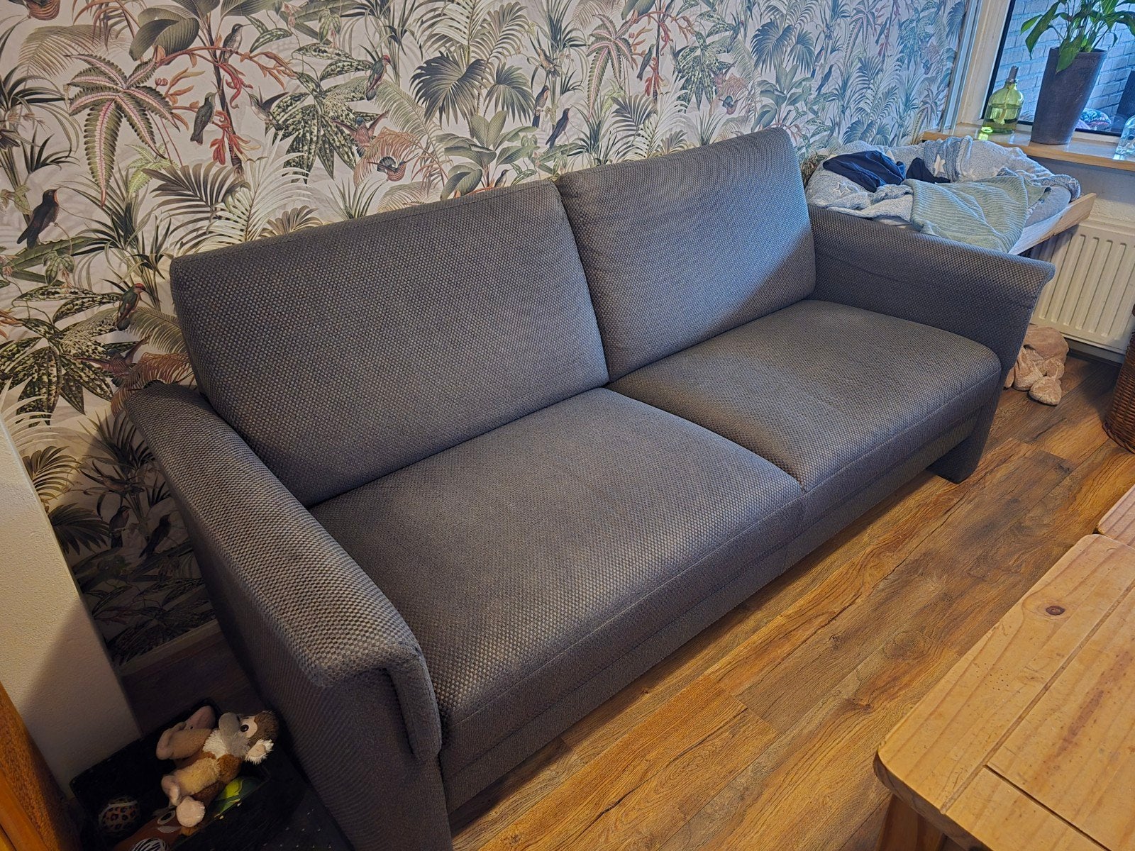 Comfortabele grijze tweezitsbank, Ophalen, Gebruikt, 150 tot 200 cm, Tweepersoons