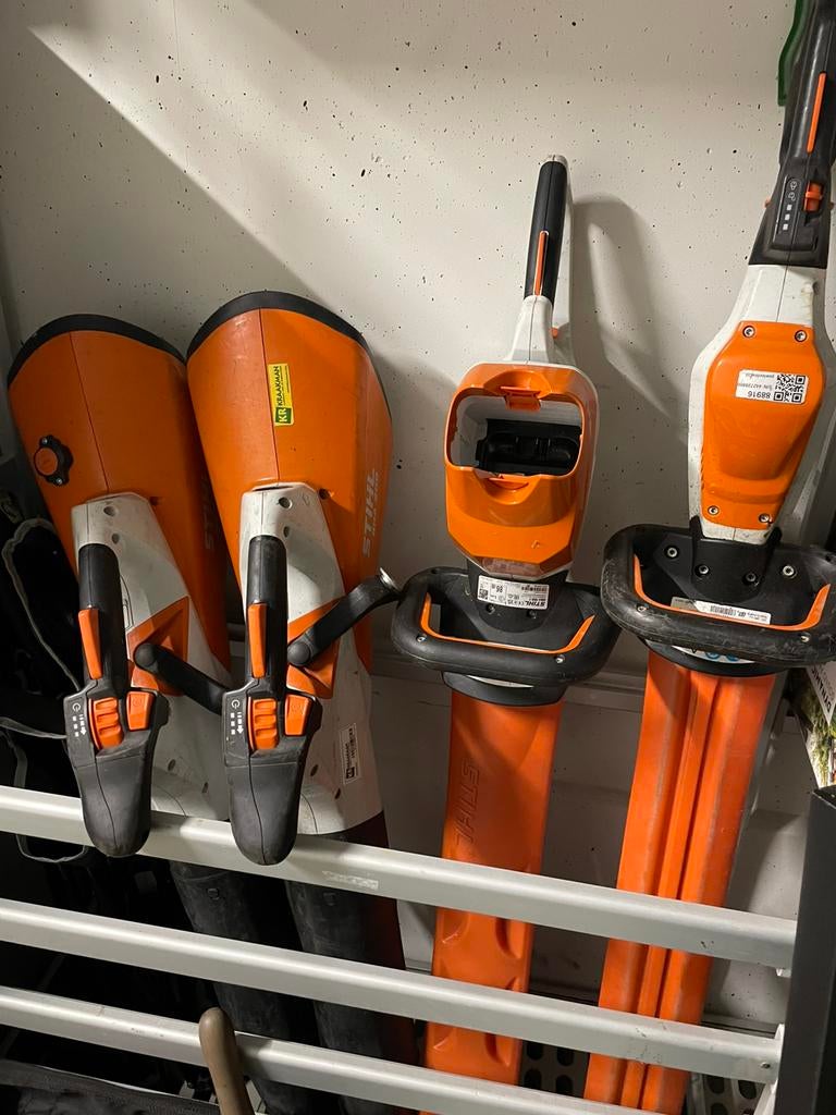 Stihl Bladblazers heggenscharen, Ophalen of Verzenden, Zo goed als nieuw, Accu
