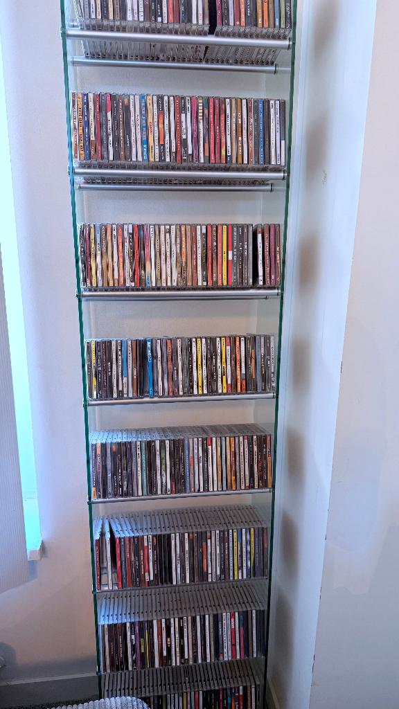 Luxe Glazen CD / DVD Rek 300 cd,s / 250 DVD's of Boekenkast, Huis en Inrichting, Woonaccessoires | Cd- en Dvd-rekken, Ophalen