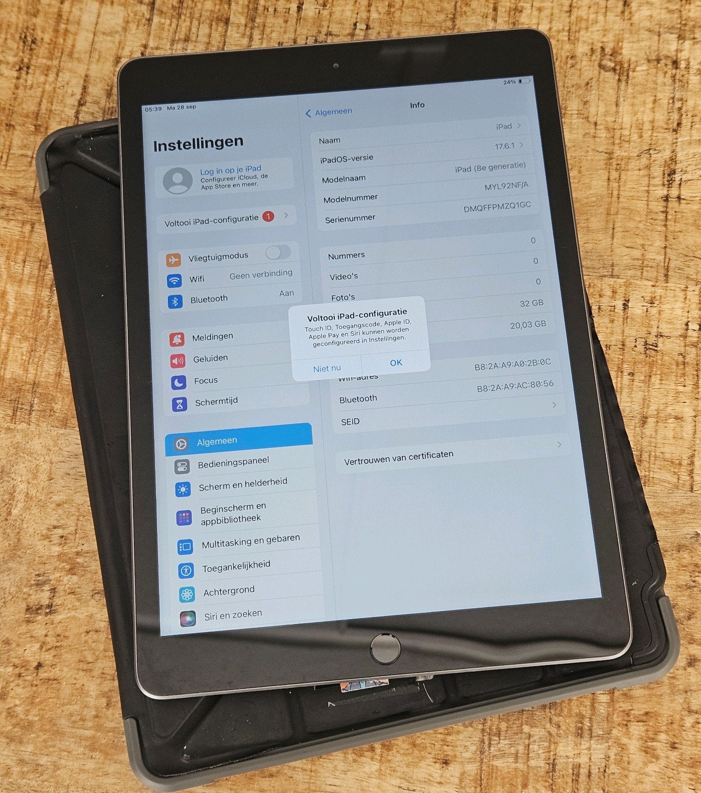 Foto 4 van iPad 8e generatie 10.2 nieuwstaat