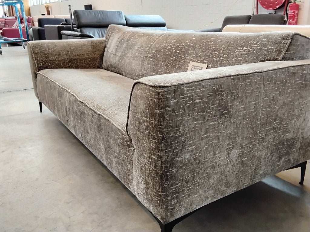 BAENKS (Bayside??) bank 215cm, voor 295=. Second Life W'ga