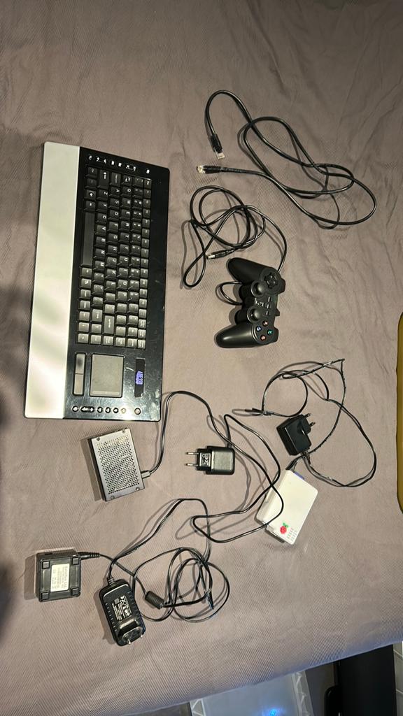 Diverse mini-pc’s met game emu, keyboard en game controller, Spelcomputers en Games, Games | Overige, Overige genres, 1 speler