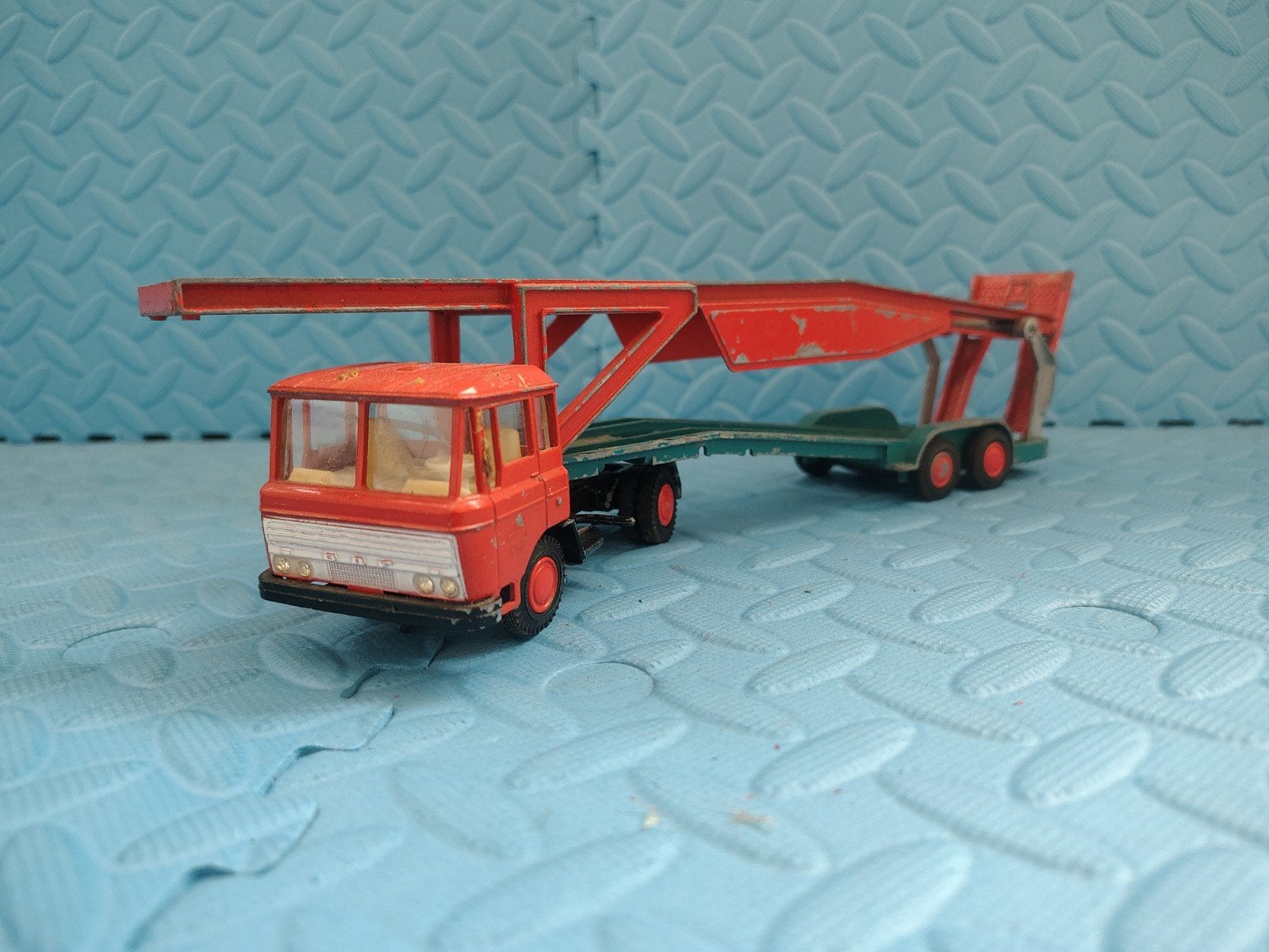 DAF 2600 Autotransporter, Ophalen of Verzenden, Gebruikt, Bus of Vrachtwagen, Lion Toys