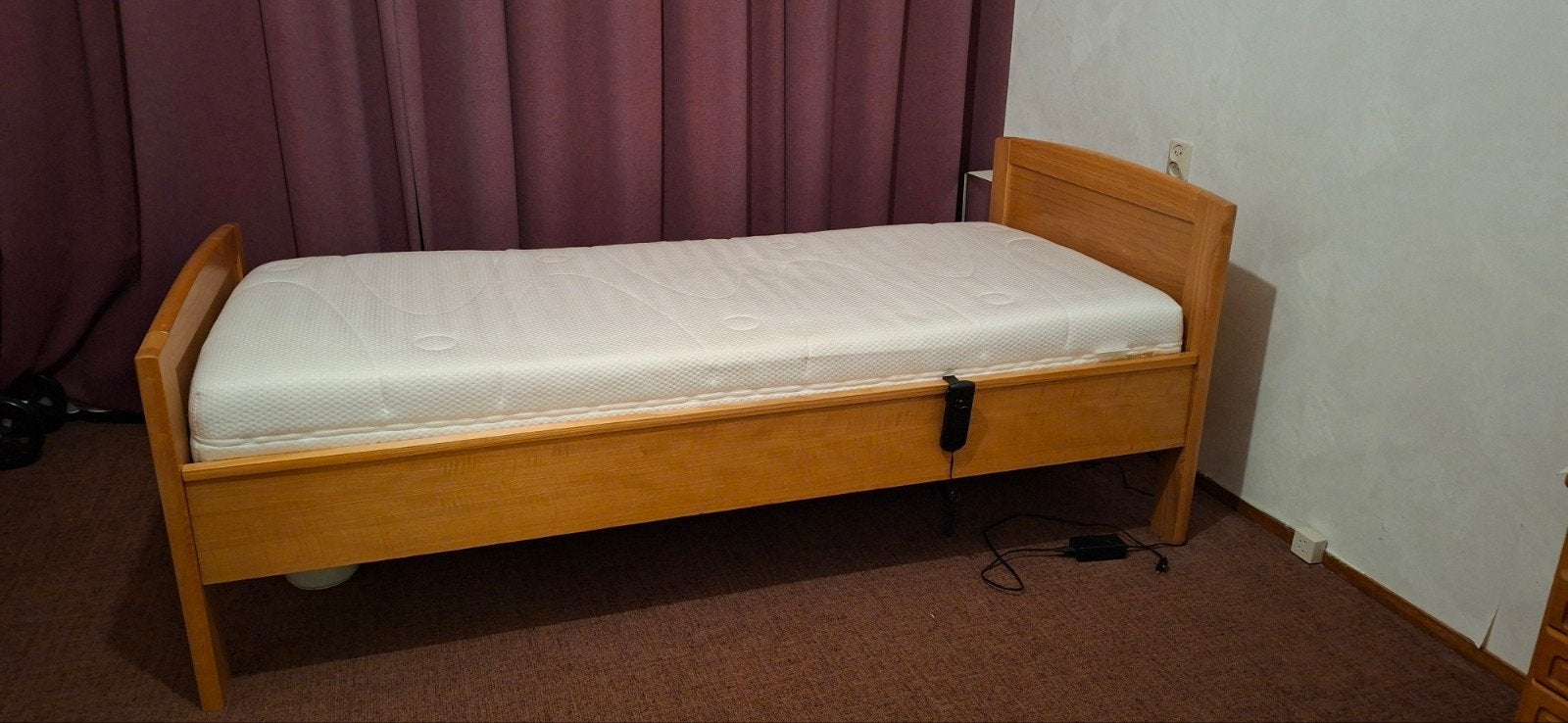 Senioren bed 90 x 200, Ophalen, 90 cm, Eenpersoons, 200 cm