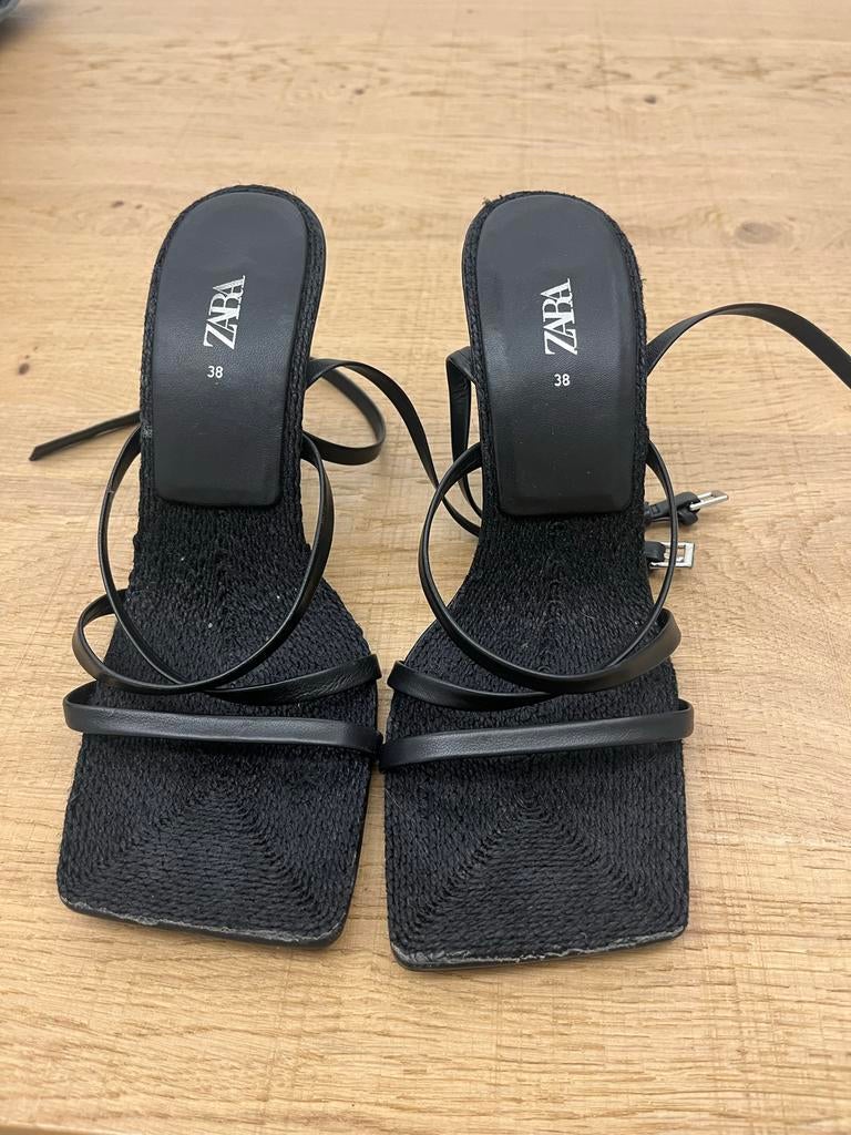 Zara Dames Pumps - Zwart, Maat 38, Ophalen of Verzenden, Zo goed als nieuw, Zwart, Pumps