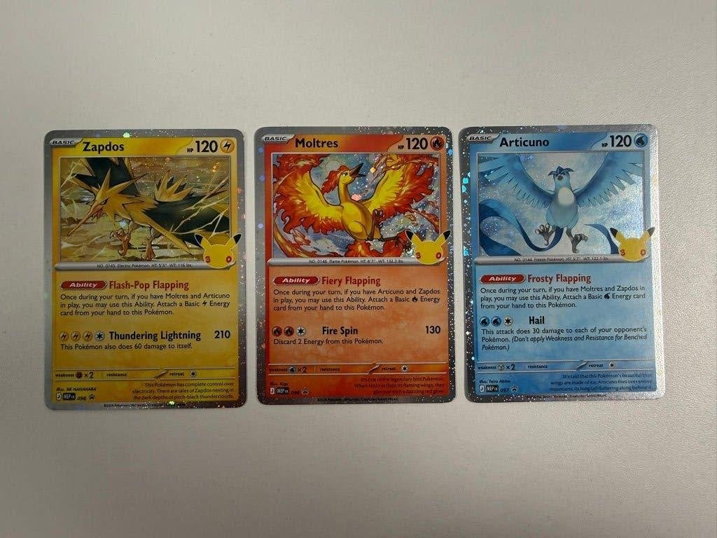 Articuno Zapdos & Moltres Promo Pokemon Kaarten 30th, Ophalen of Verzenden, Nieuw, Meerdere kaarten