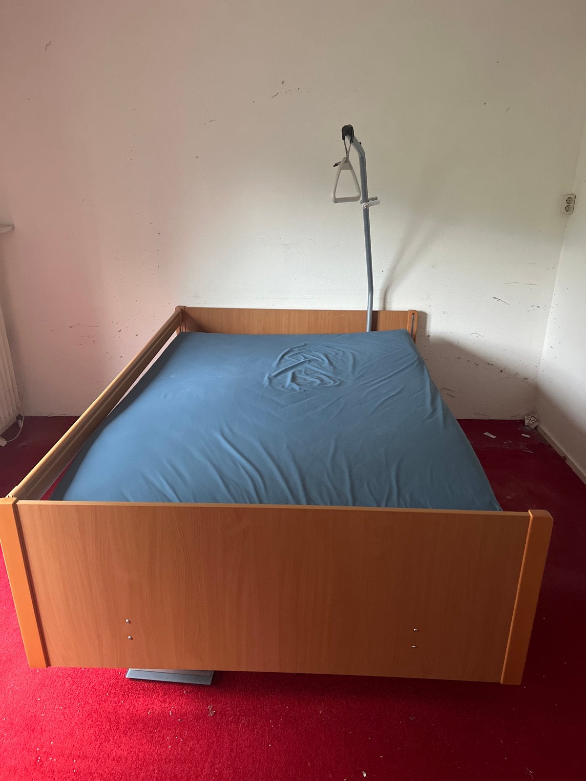Hoog laag bed 220x 140cm met matras 200x140cm, Huis en Inrichting, Ophalen, Tweepersoons, 140 cm, 200 cm