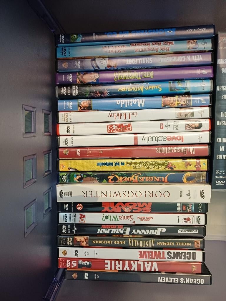 Partij DVD’s (50+ stuks): Disney, Muziek, Films & Series, Alle leeftijden, Ophalen, Zo goed als nieuw