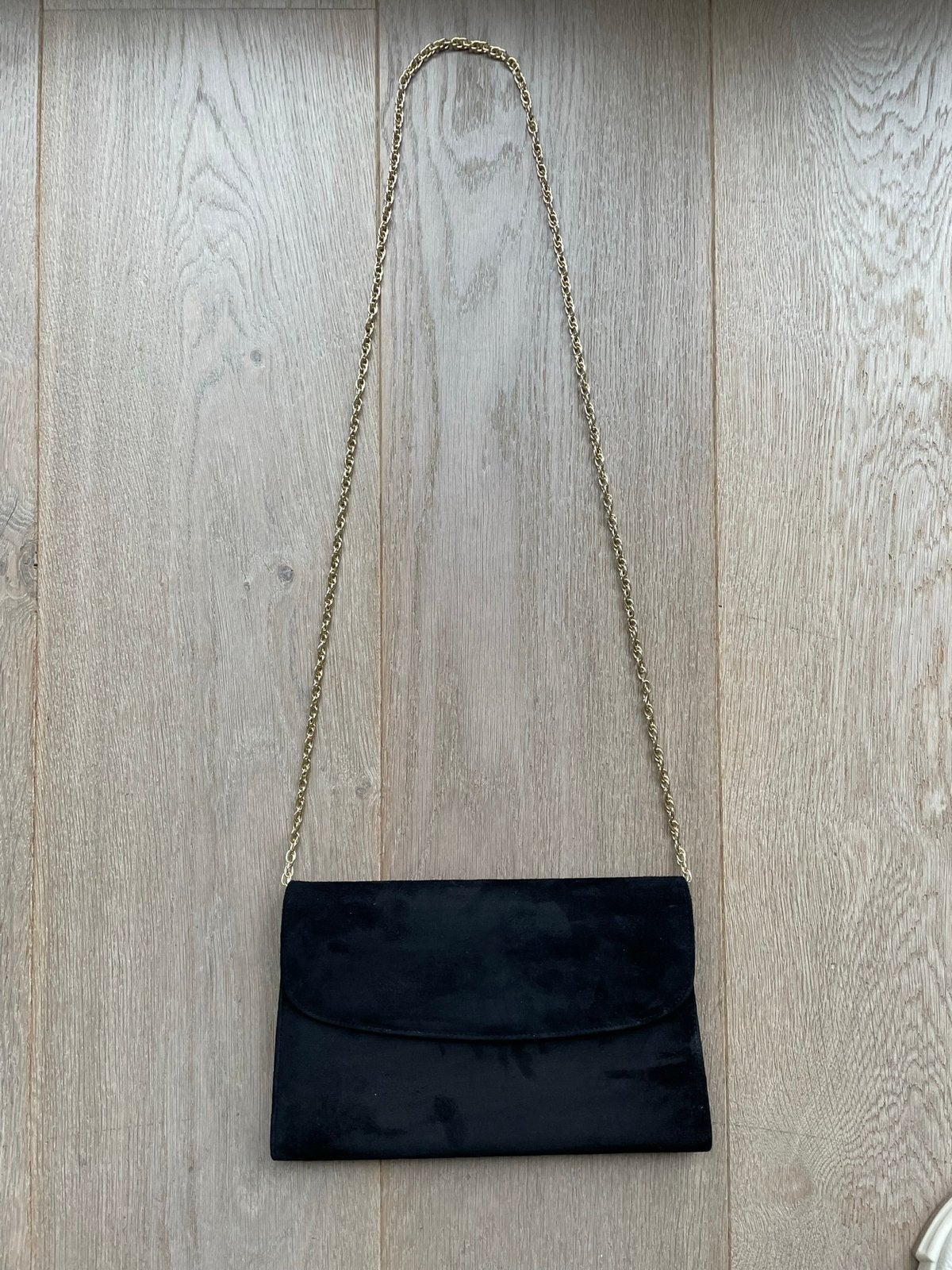 zwart avondtasje goudkleurige ketting, Ophalen of Verzenden, Zo goed als nieuw, Zwart, Overige merken