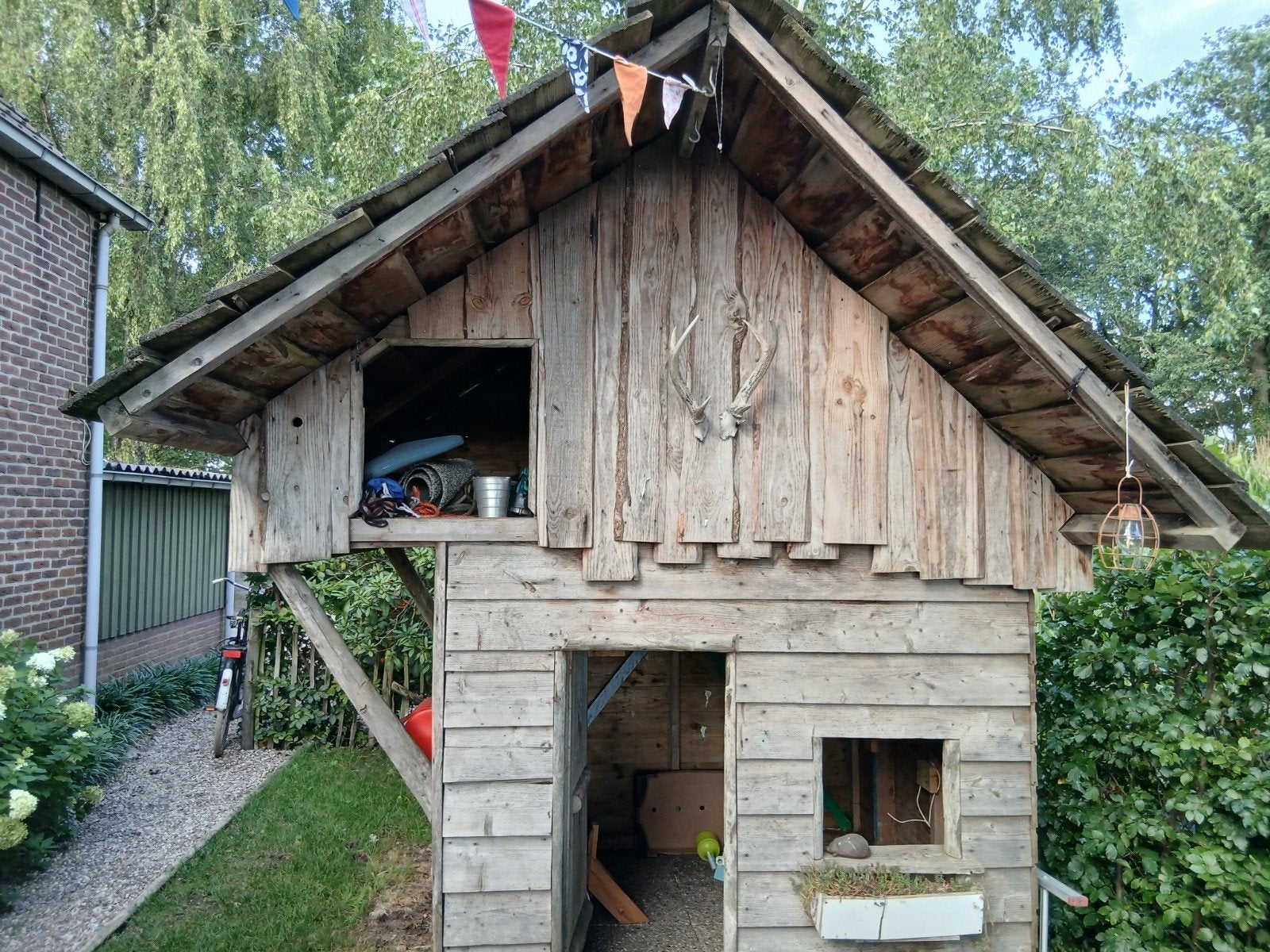 Speelhuis, Ophalen, Gebruikt, Hout