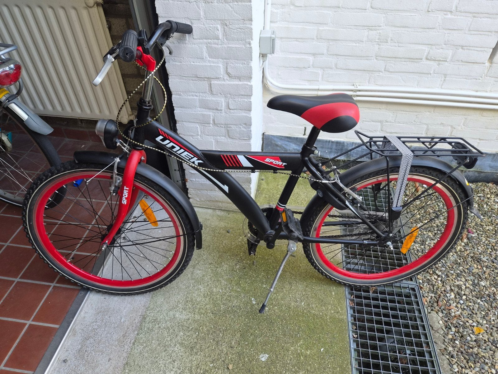 Uniek kinderfiets 24 inch, 1 jaar oud, met lichte gebreken, Ophalen, Gebruikt, 20 inch of meer, Overige merken