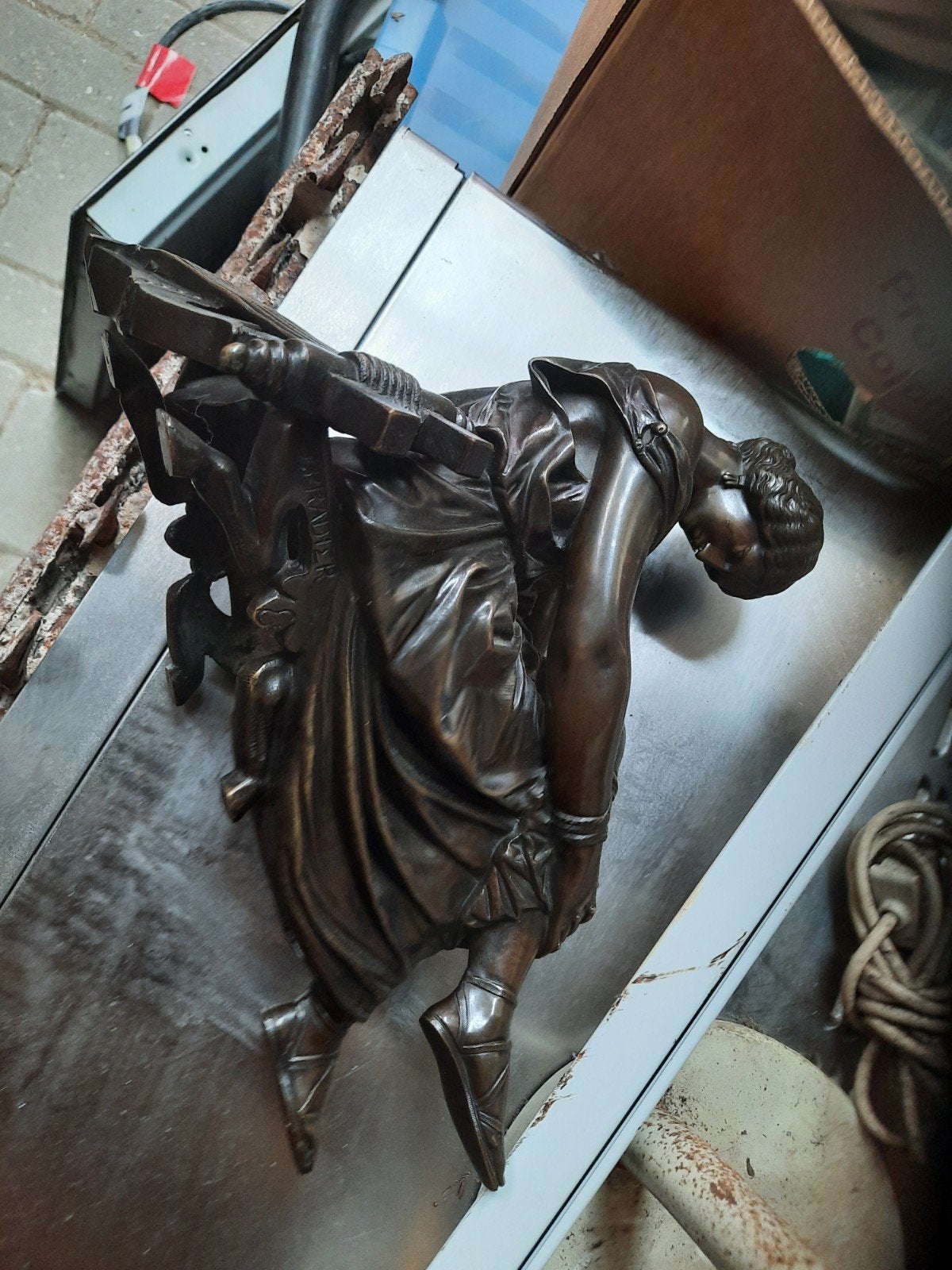 Antiek Bronzen Beeld van Vrouw, J. Pradier (ca. 1840), Ophalen, Brons, Gemerkt, Beeld
