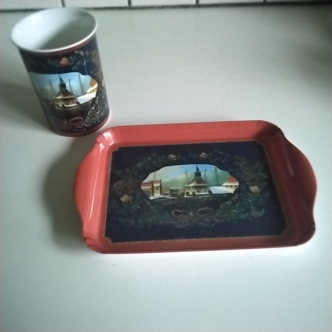 hindelooper  sluishuisje mok en sandwich tray, Huis en Inrichting, Ophalen of Verzenden, Zo goed als nieuw, Overige stijlen, Kop(pen) en/of Schotel(s)