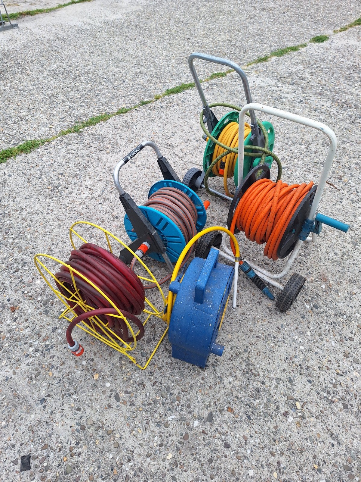 Heel veel tuinslangen tuinslang gardena vanaf 5 euro, Ophalen, Gebruikt, Tuinslang