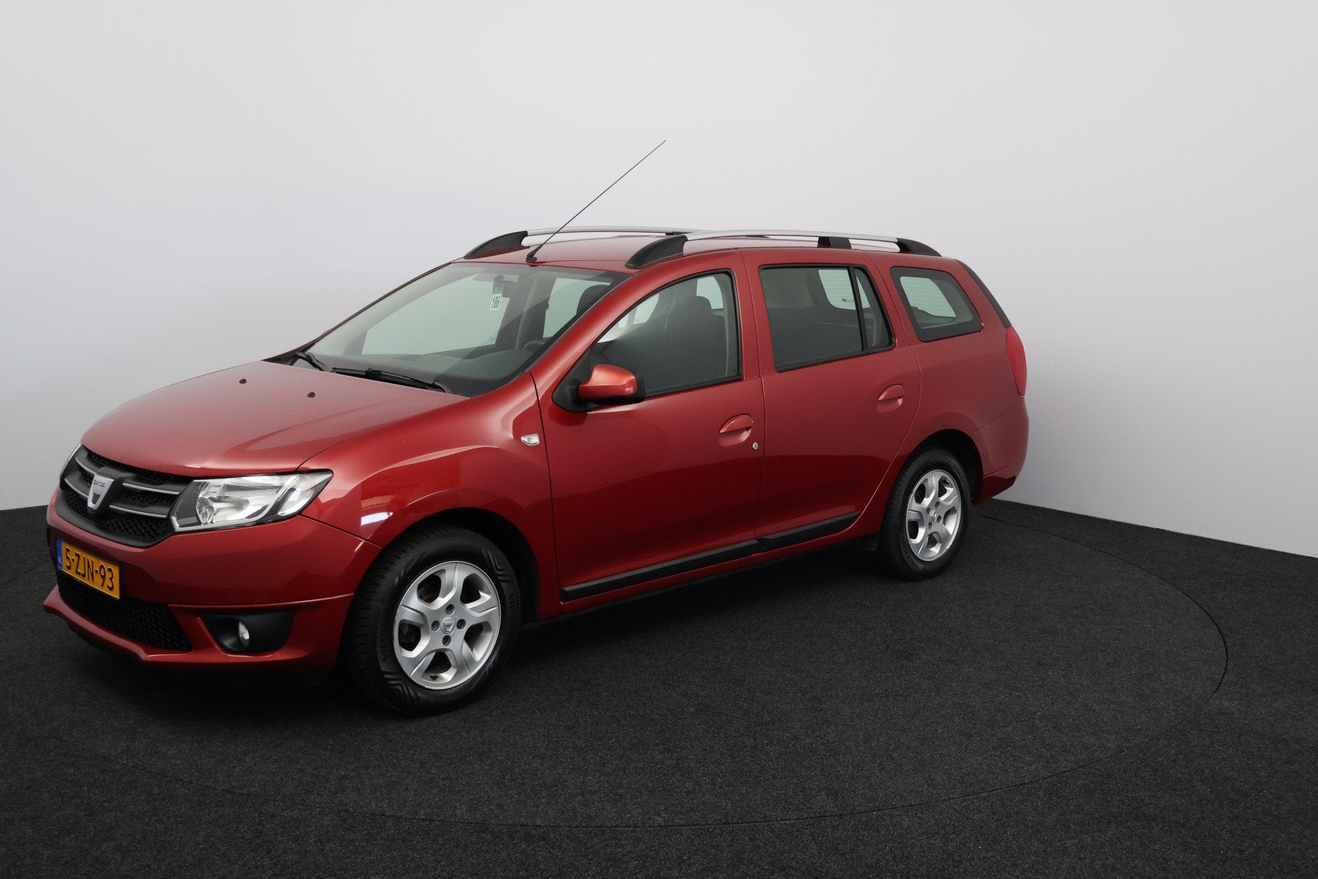 Dacia Logan MCV 0.9 TCe Prestige /Ketting Verv. 173.000KM! /, Auto's, Dacia, Voorwielaandrijving, Stof, Parkeersensor, Origineel Nederlands