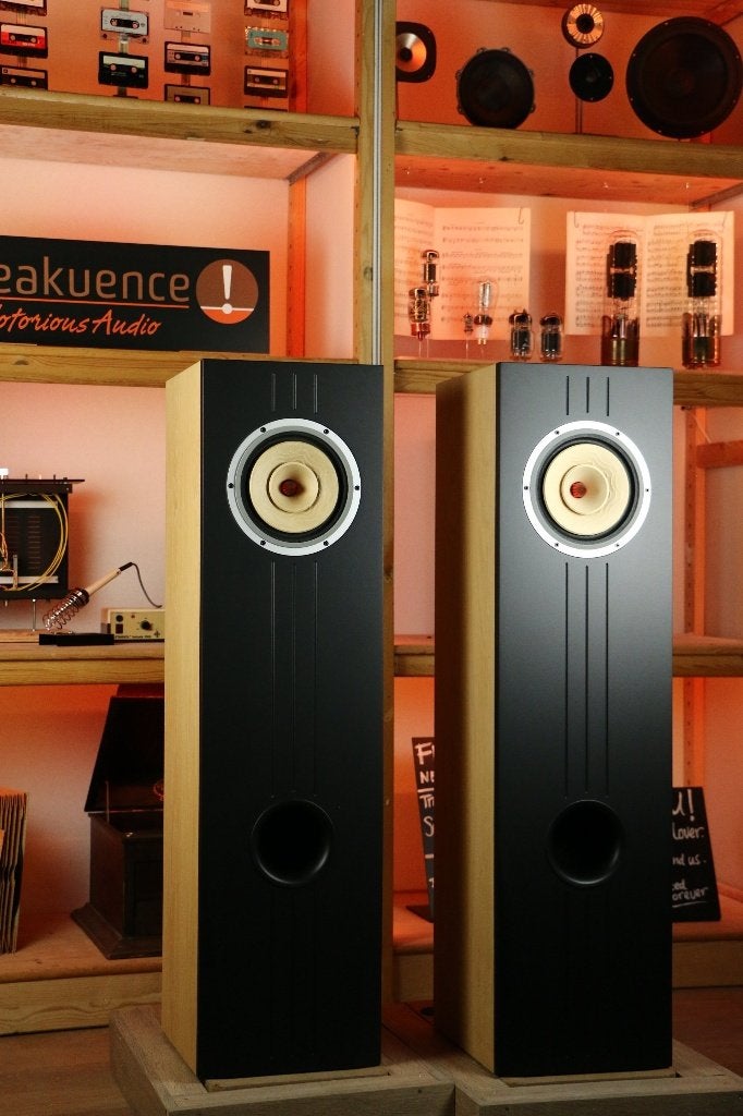 Lyritech Moonriver XL TRADE.INRUIL. Een organische speaker., Overige merken, Ophalen of Verzenden, Zo goed als nieuw, Lyritech Co.,Ltd., Room 401, Unit 2, Building 3, No. 228, Yangtiangang Road, Baoshan District, Shanghai, China