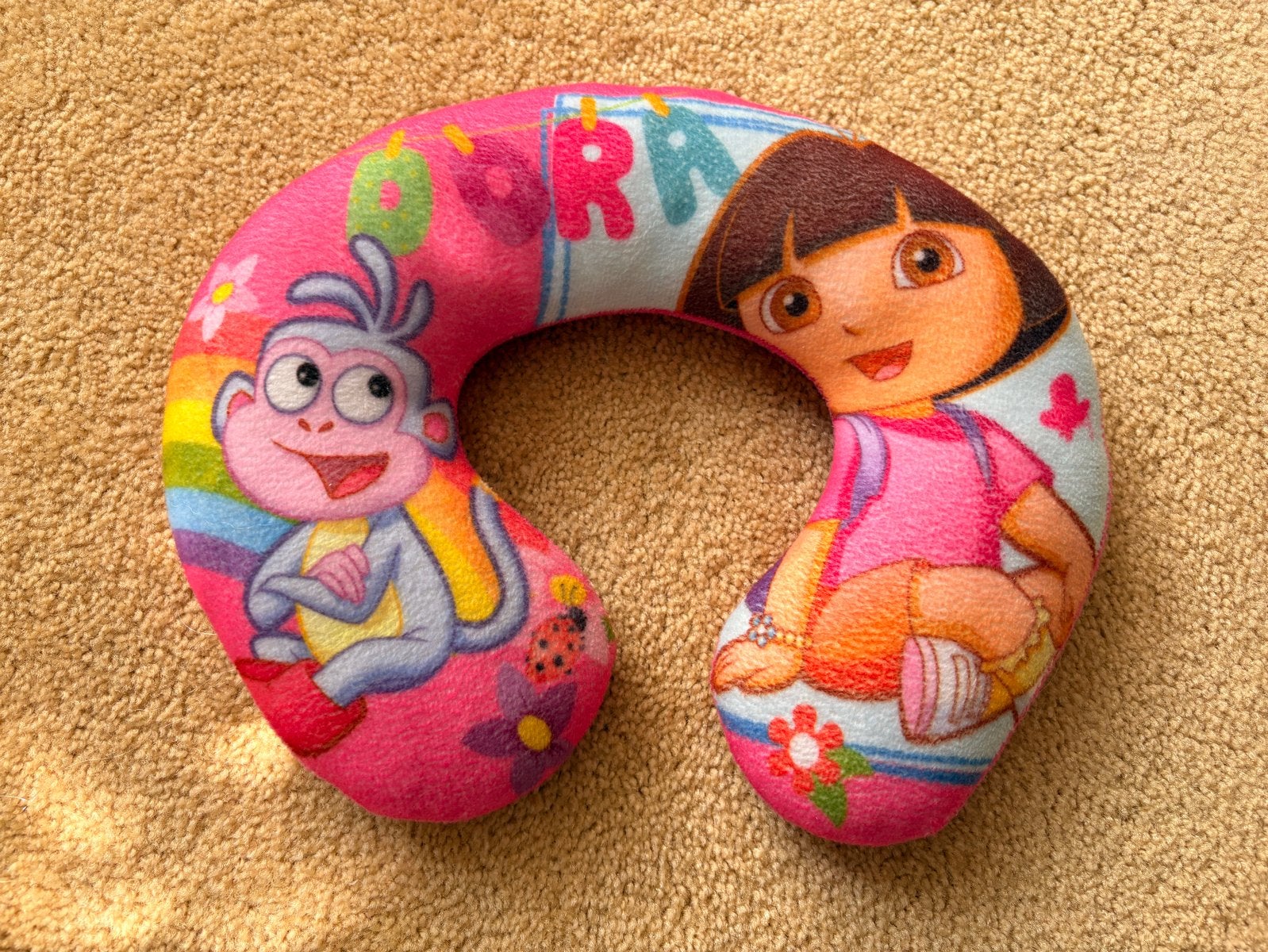 Dora de Ontdekkingsreiziger Nekkussen kind, Kinderen en Baby's, Speelgoed | Knuffels en Pluche, Gebruikt, Overige merken, Overige karakters