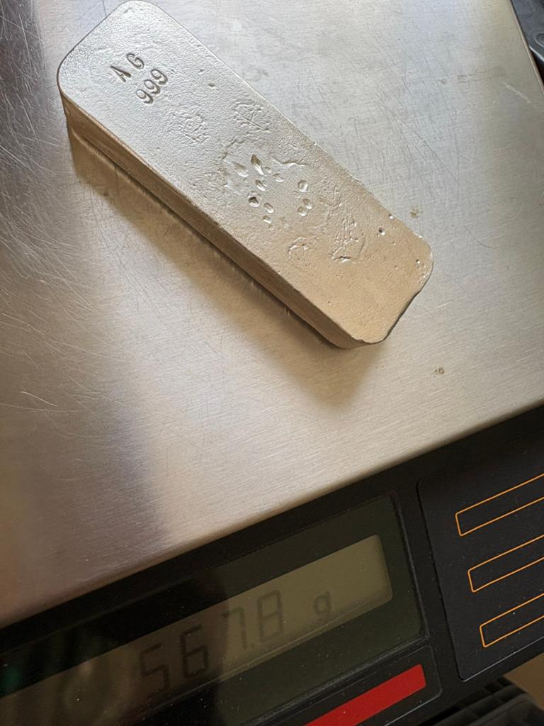 Zilverbaar zilver baar ruim halve kilo, Postzegels en Munten, Edelmetalen en Baren, Ophalen of Verzenden, Zilver