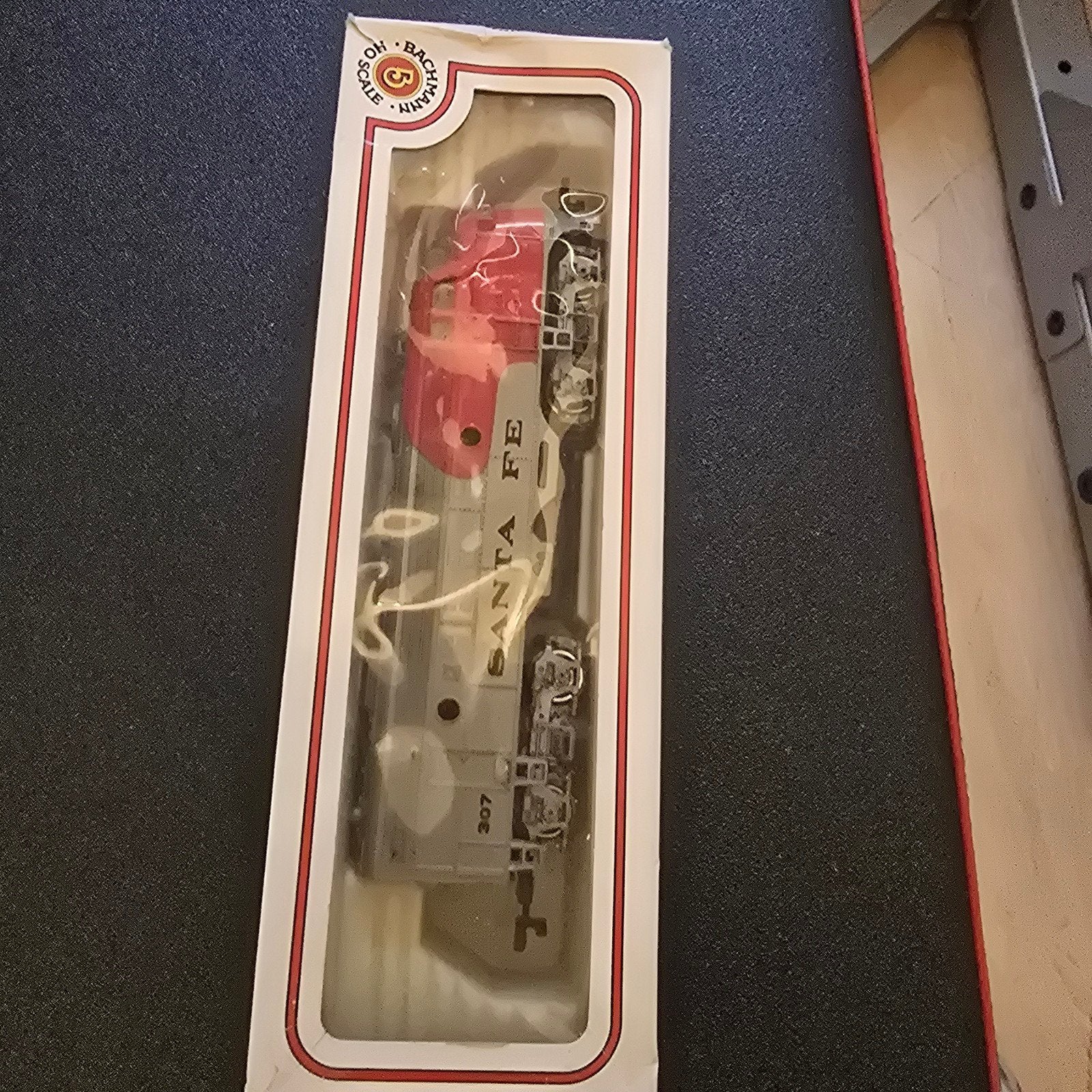 Bachmann H0 santa fe, Ophalen of Verzenden, Gelijkstroom of Wisselstroom, Brug, Tunnel of Gebouw, Overige merken