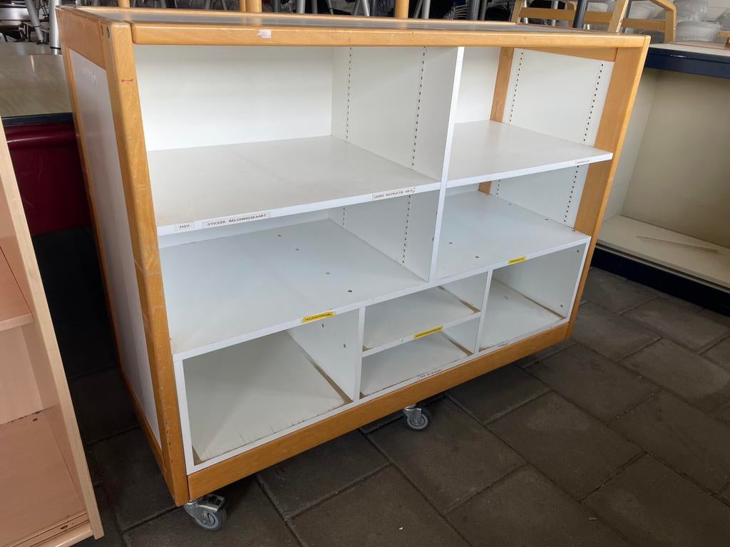 1x Schilte Schoolkast, Ophalen, Gebruikt, Schilte, X