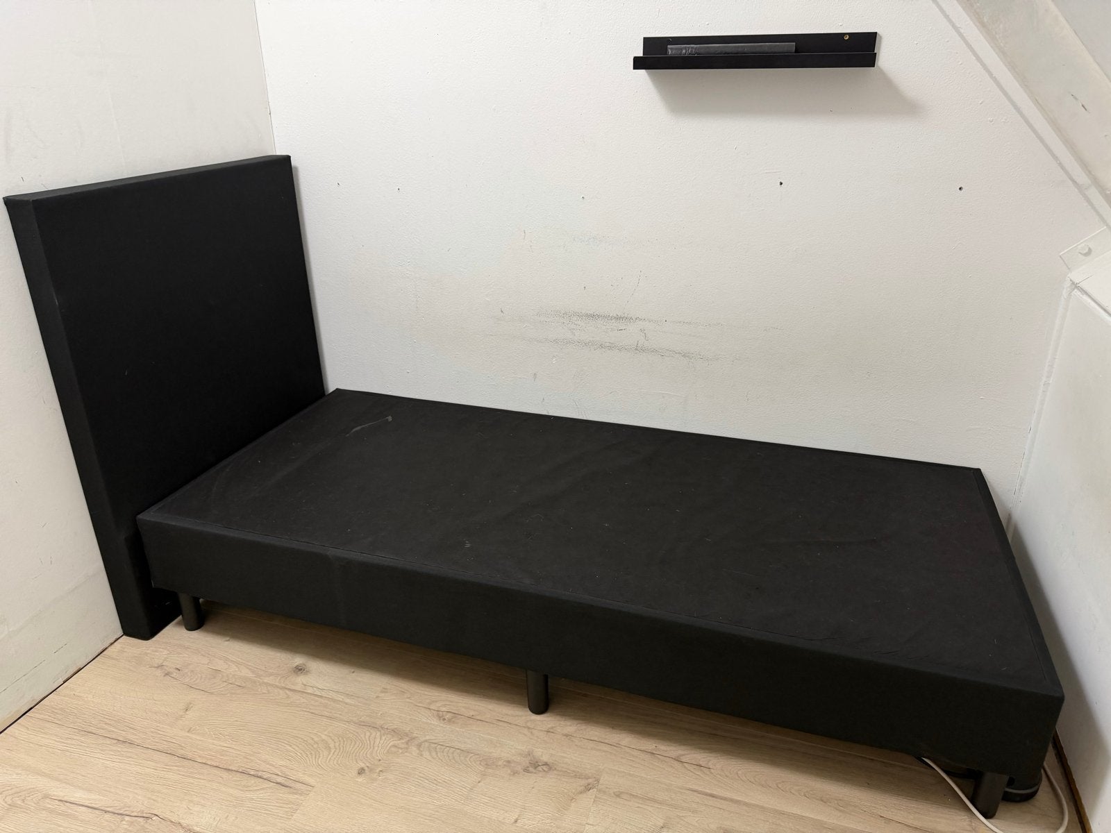 Boxspring 90x200 cm met hoofdbord, Ophalen, Gebruikt, 90 cm, Eenpersoons