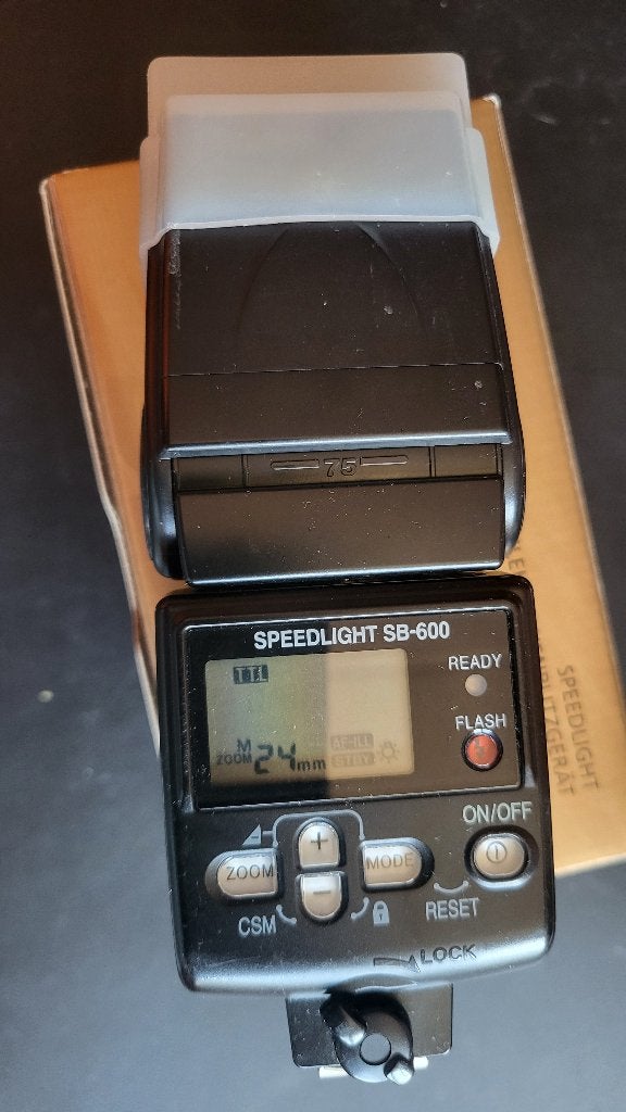 Nikon Speedlight SB-600 in doos, Audio, Tv en Foto, Nikon, Externe flitser, Ophalen of Verzenden, Zo goed als nieuw