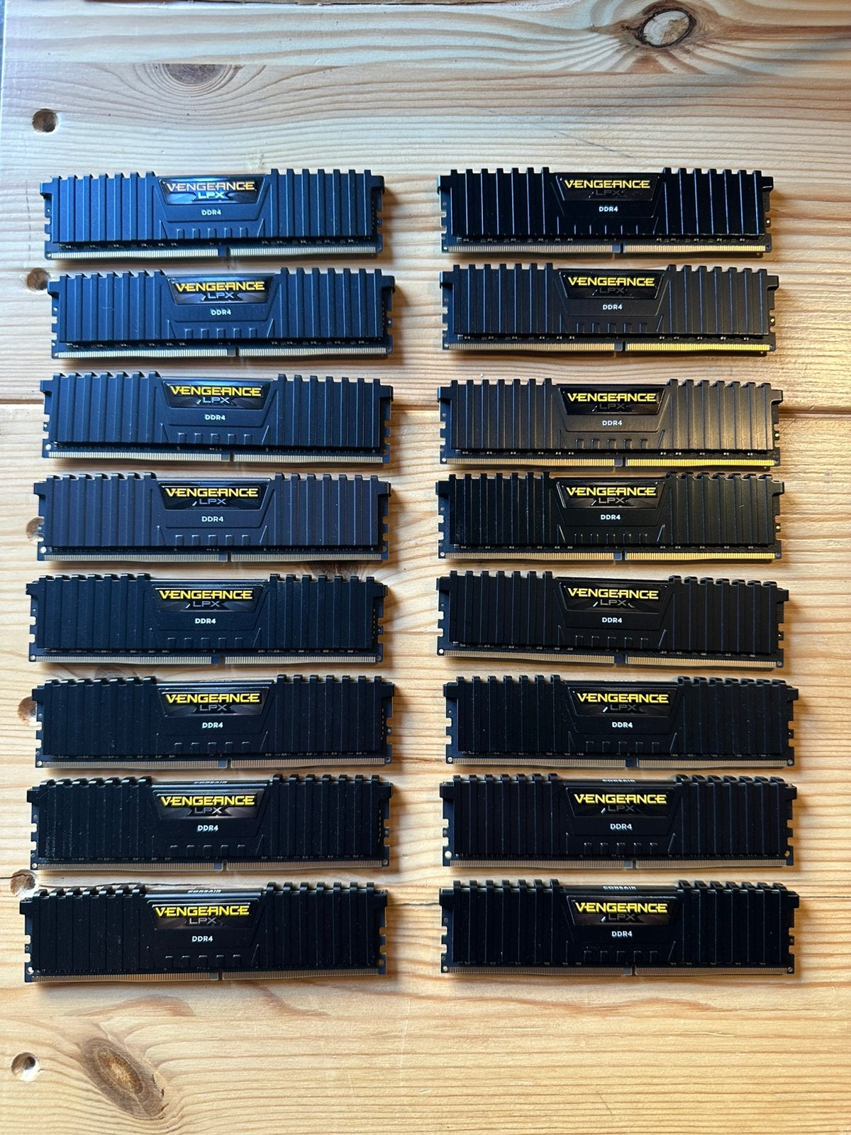 16x Corsair Vengeance LPX DDR4 32GB 3200/3600 Partij & Los, Computers en Software, RAM geheugen, Zo goed als nieuw, Desktop, 32 GB