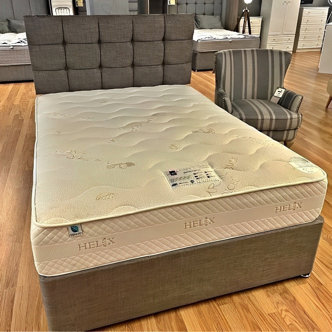 Brandnieuw bed met matras 90x200, 140x200, 160x200, 180x200, Huis en Inrichting, Slaapkamer | Complete slaapkamers, Ophalen of Verzenden