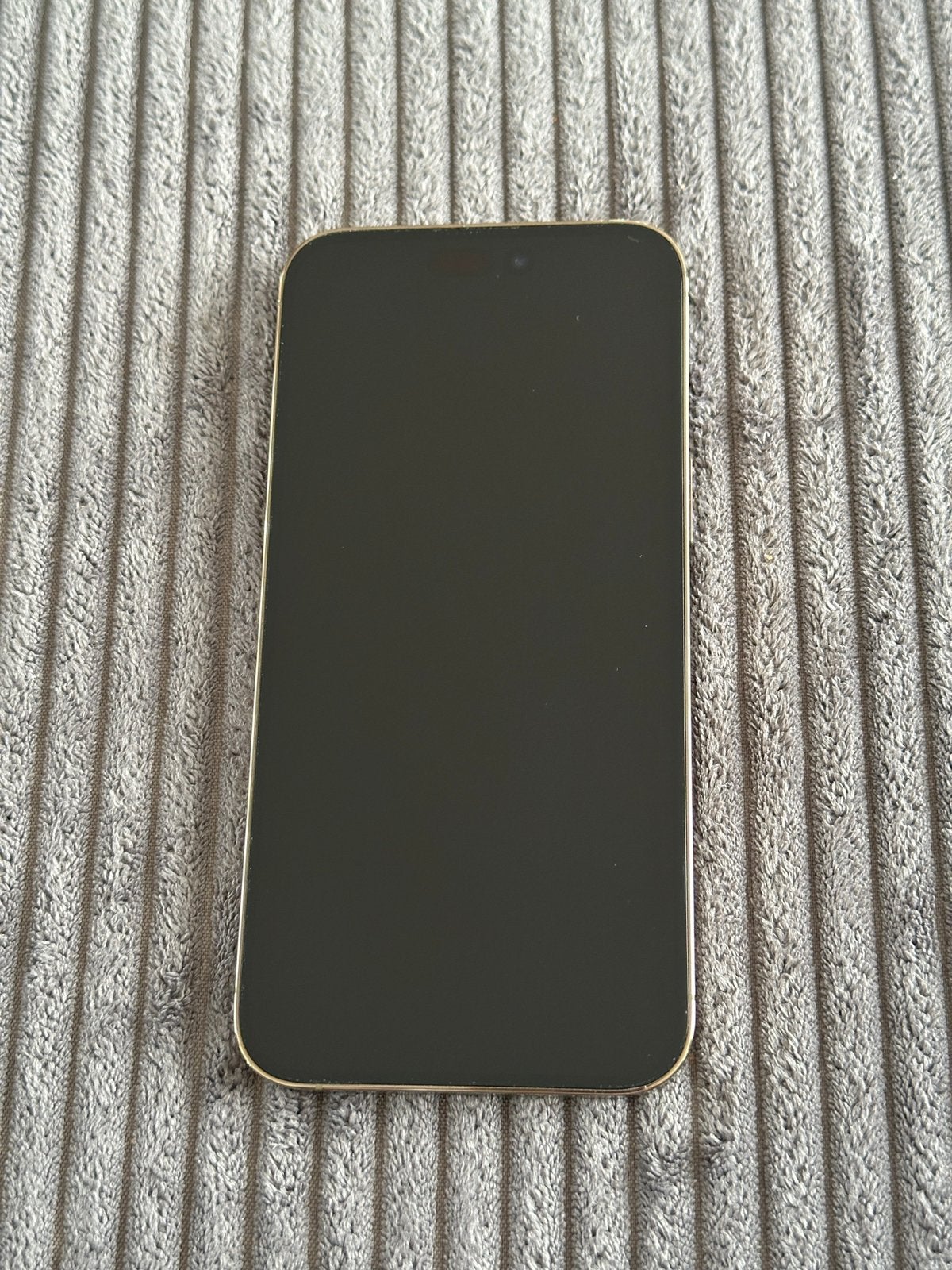 iPhone 14 pro max gold 128 gb