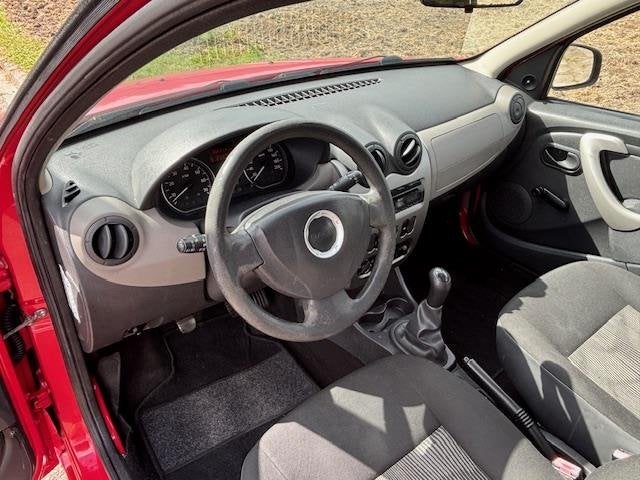 Dacia Sandero 1.2 5-Drs Audio/CD Getint glas Colorpakket ABS, Auto's, Voorwielaandrijving, Dealer onderhouden, Stof, Gebruikt