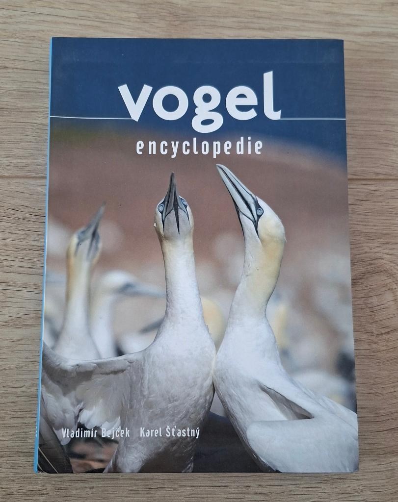 Vladimir Bejcek & Karel Stasny - Vogel encyclopedie, Boeken, Ophalen of Verzenden, Zo goed als nieuw, Dieren